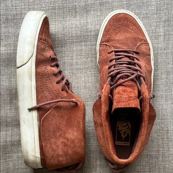 Van's Leather Chukka Style Skate Shoes M8.5 W10 - Picture 1 of 9